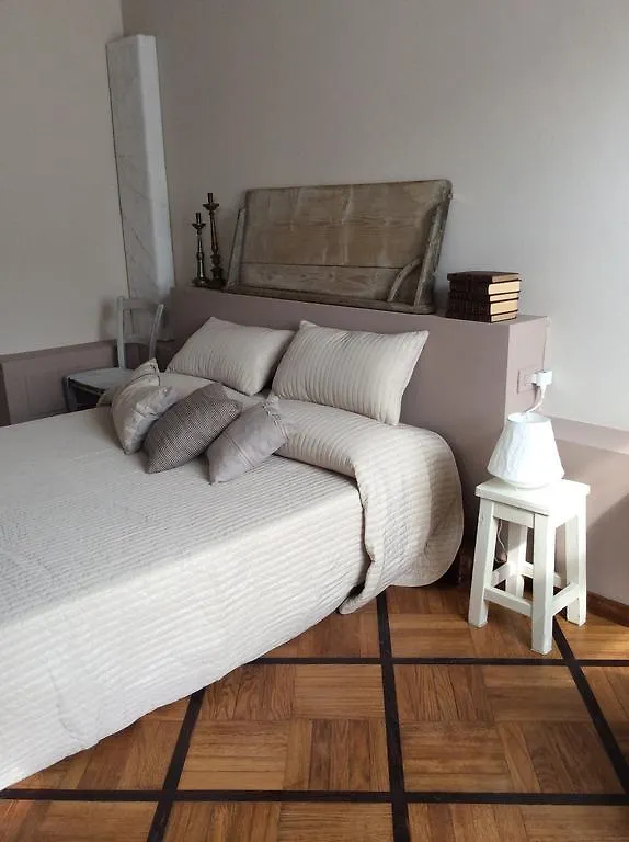 Bed+Art Milano Centrale Bed & Breakfast